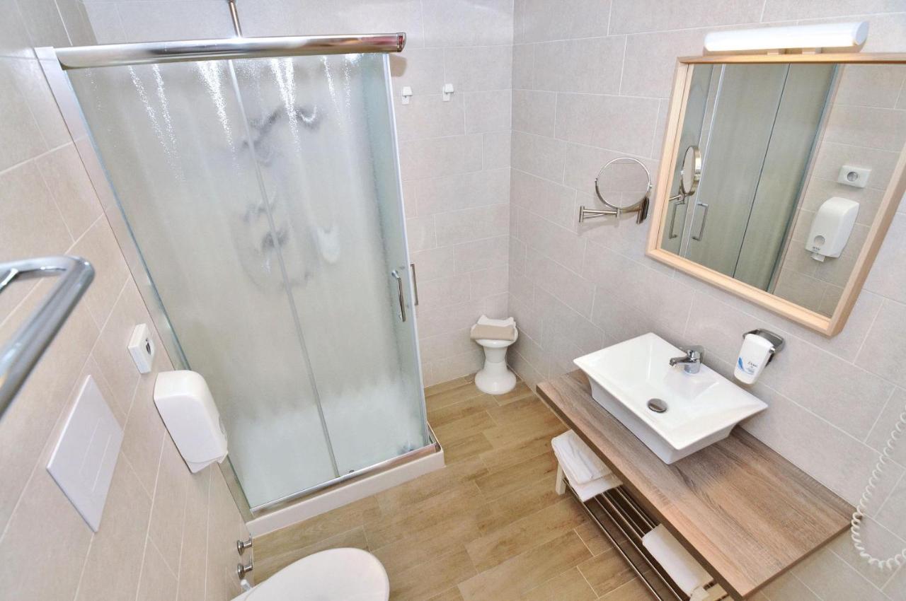 Hotel Nederland 3*